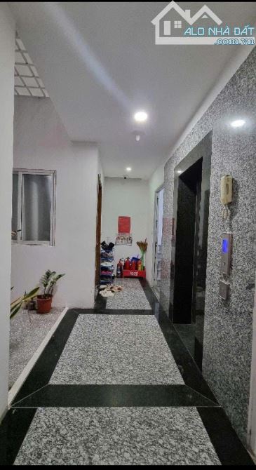 44.5 Tỷ/ 148 M2/8 Tầng/8 Mt/ Trần Duy Hưng/ Dòng tiền hơn 1 tỷ / Năm - 2