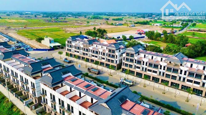 Bán Lô 160m2 Gần VinHomes Green City - đường nhựa 13m- thông qua phố đi bộ 3/2 - 2