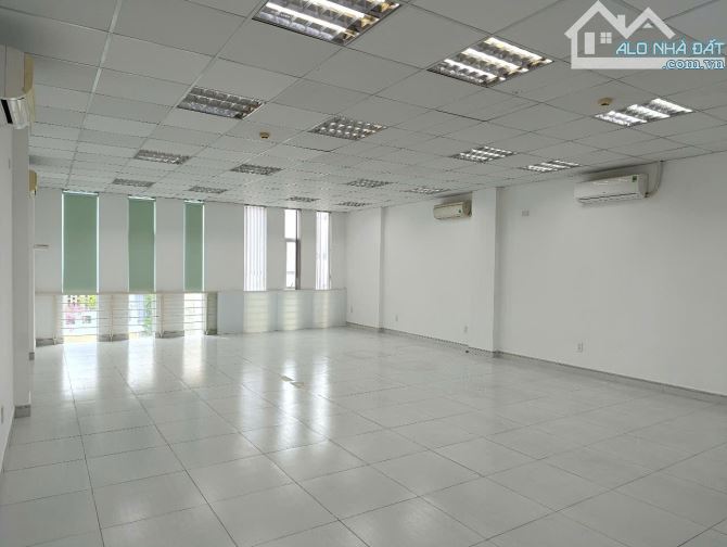 Cho Thuê Văn Phòng Đường Nguyễn Thái Bình Phường 12 ,Tân Bình DT 80m2 giá 17 triệu /th - 2