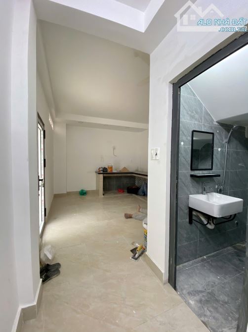 KHU VIP PHÚ NHUẬN - HẺM XE HƠI TRẦN KẾ XƯƠNG - 50M2 (3.3M x 14M) 3 TẦNG BTCT - CHỈ 5.X - 2
