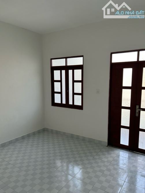 Mặt tiền Lê Quang Định P.1, 3 tầng 80m2,  giáp ranh bình thạnh, dòng tiền 32tr/th - 2