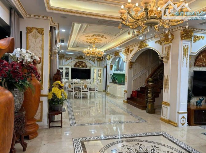 🔰BÁN BIỆT THỰ LÀNG QUỐC TẾ THĂNG LONG DỊCH VỌNG CẦU GIẤY 205 M2, 4 TẦNG, MT 10M. - 2