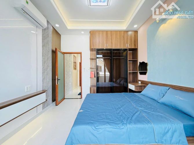 BÁN NHÀ MẶT TIỀN KINH DOANH - 4 TẦNG X 65M2 - ĐƯỜNG 10M - GẦN VÒNG XOAY PHÚ HỮU -CHỈ 7,7 - 2