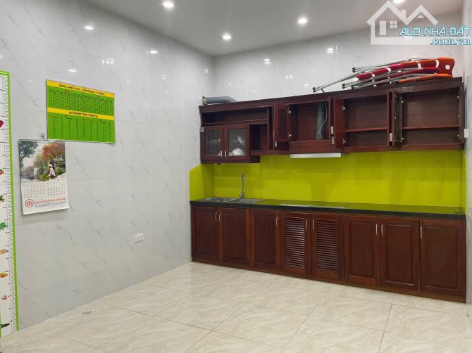Bán gấp nhà phố Văn Cao, 35mx4t, 4 ngủ, ô tô tránh, 2 thoáng, sổ nở hậu, KD, CHỈ 6.9 TỶ - 2