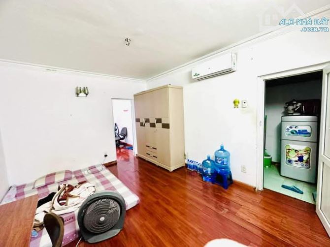 Bác An bán Căn Tập Thể Tầng Trung Phố Nghĩa Tân, Cầu Giấy, DT: 75m2, 2PN, 2.9 tỷ. - 2