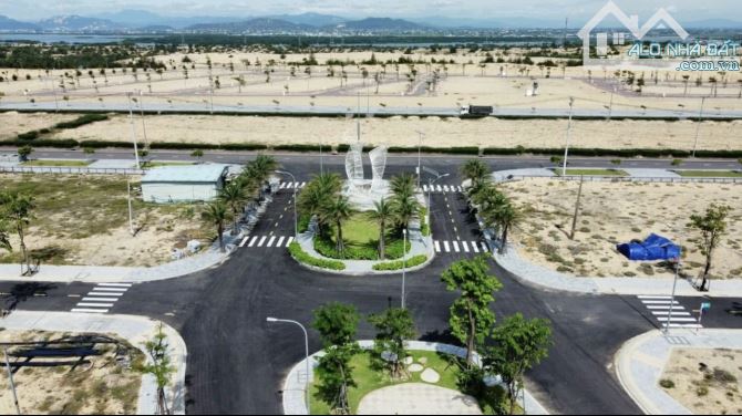 Cần bán nhiều nền đất phân khu 2 , 4 , 9 , khu Nhơn Hội New City - DT 80 , 120 , 140m2 - 3
