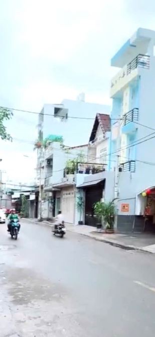 Bán Nhà Bán Mặt Tiền Kinh Doanh – Gần Đường Thống Nhất, Nguyễn Văn Khối, Công Viên Làng Ho - 3