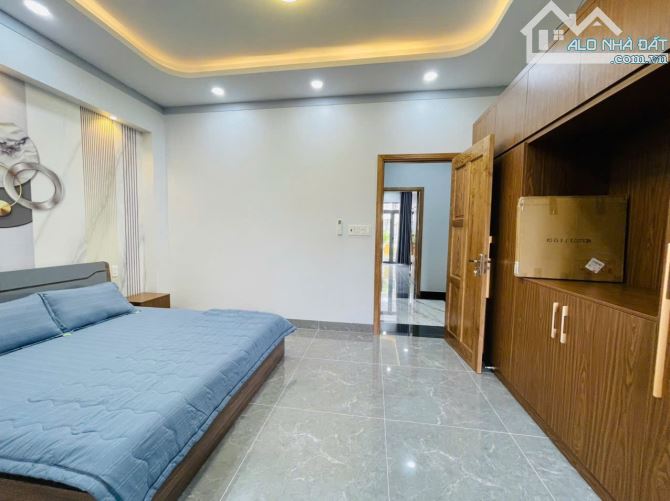 Nhà mặ tiền kinh doanh gần làng đại học Quốc gia, full nội thất, 1798 Dĩ An - 3