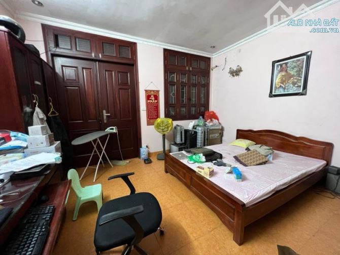 Chủ nhà có kế hoạch đột xuất cần bán gấp căn nhà phố Trường chinh 42m x 5 tầng chỉ 7,5 tỷ - 3