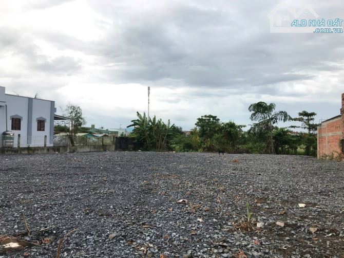 1188m2 Thổ Cư Có Nhà Cấp 4 ĐÃ HOÀN CÔNG bán 5 Tỷ 1 Ngay Thị Trấn Cần Đước - 3