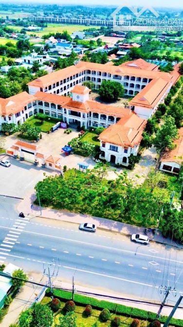 Bán Lô 160m2 Gần VinHomes Green City - đường nhựa 13m- thông qua phố đi bộ 3/2 - 3