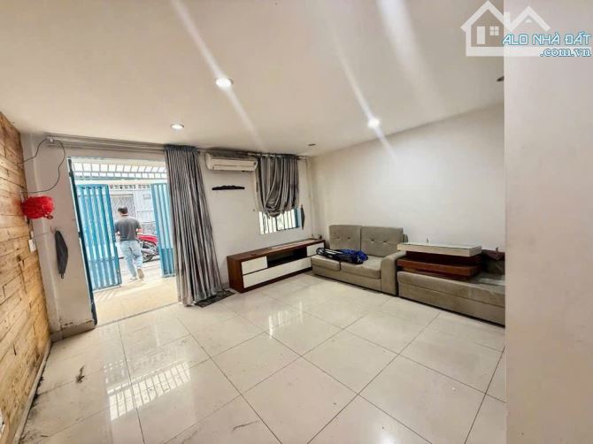 🔥CỰC HIẾM🔥- ✨HẺM XE HƠI ✨- 🍀GẦN CHỢ BÀ CHIỂU 🍀- 💥70M2💥 - NGANG 4.6M - CHỈ 6,45 TỶ. - 3
