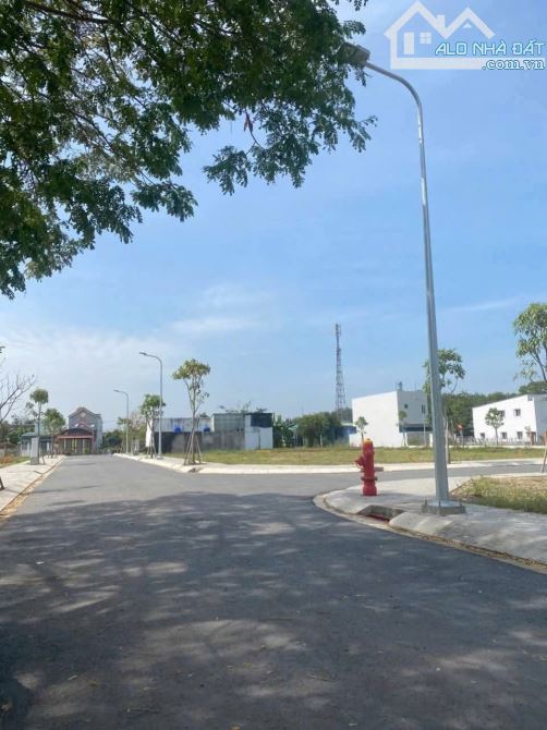 Bán 2 Nền Đất Nằm MT Đường DT824 TT Đức Hoà - 140m2/SHR 1.2Tỷ CCN Tại Long An - 3