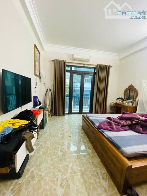 BÁN NHÀ 55M2 PHỐ KIM GIANG 6 TẦNG THANG MÁY MẶT ĐƯỜNG Ô TÔ TRÁNH GIÁ CHỈ NHỈNH 12 TỶ - 3