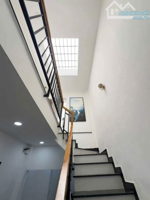 Nhà đẹp giáp quận bình thạnh- nội thất cao cấp - 3