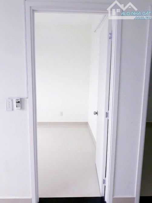 Chung Cư Nguyễn Phúc Nguyên,P10,Quận 3: Rộng 81m2, 2p ngủ,13tr - 3