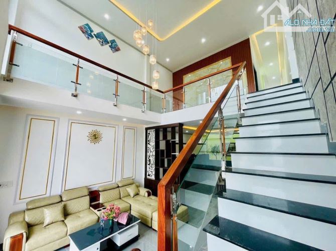 Thanh lí nhà gác lửng SR gần trường Đại Học Lạc Hồng Bửu Long - 3