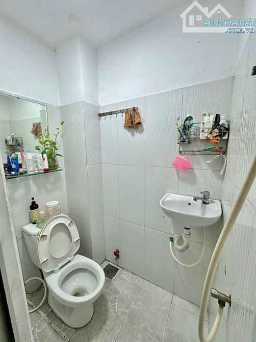 ✨ KHU VIP LÊ VĂN QUỚI, XE HƠI ĐỖ CỬA, 40M2 (Ngang 4M x Dài 10M), 2 TẦNG ĐÚC BTCT - 4,2 TỶ - 3