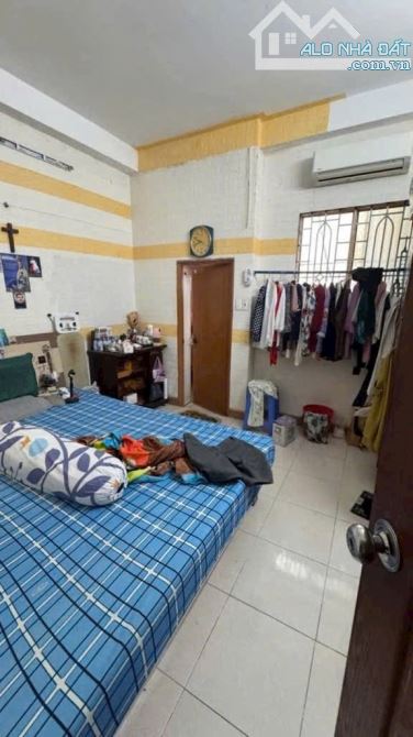 BÁN NHÀ GÒ VẤP - HẺM XE TẢI - HOÀNG HOA THÁM - 4 TẦNG - 52M2 - NGANG 4M - CHỈ 7,38 TỶ - 3