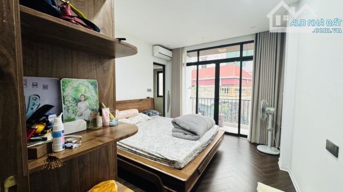 Siêu Phẩm Ô Tô Vào Nhà Trung Tâm Hai Bà Trưng 48M2 4 Tầng Gần Phố Sổ Vuông Giá 11.9 Tỷ - 3