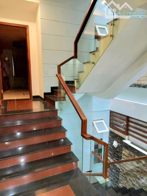 Bán nhà khu 27-43 Cộng Hòa – Nguyễn Thái Bình, P4. DT 4,5x20m 88m2. 4 tầng cứng cáp - 3