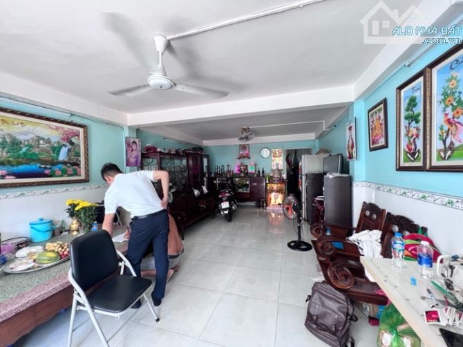Nhà 300m mặt tiền Nguyễn V Bứa đường vành đai 3, Hóc Môn, 50tr.m - 3
