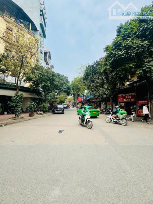 BÁN LÔ ĐẤT ĐẦU TƯ XÂY TOÀ MẶT  PHỐ DỊCH VỌNG HẬU, CẦU GIẤY, DT 656M2* MT 18M* GIÁ 205 TỶ - 4