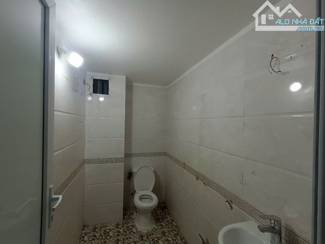 BÁN NHÀ KĐT DƯƠNG NỘI Ô TÔ TRÁNH VỈA HÈ RỘNG DT 55M 5T MT 5M GIÁ 13,9 TỶ - 4
