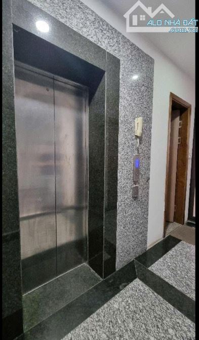 44.5 Tỷ/ 148 M2/8 Tầng/8 Mt/ Trần Duy Hưng/ Dòng tiền hơn 1 tỷ / Năm - 4