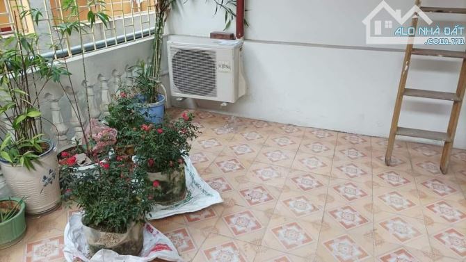 BÁN NHÀ KIM GIANG - 5 TẦNG - MẶT TIỀN RỘNG - CHỈ 4.5 TỶ - 4