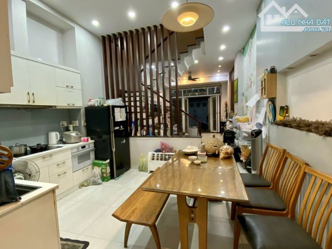 Bán nhà Bình Thạnh! HXH 1/ sát Mặt Tiền Nguyễn Xí, P26, DT 4.2x16m, 4 lầu, 5PN, WC riêng - 4
