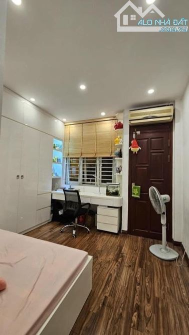 Ngon nhất ngõ 91 Nguyễn Chí Thanh, PL ô tô vỉa hè, 40m2*5T chào 15.8 tỷ - 4