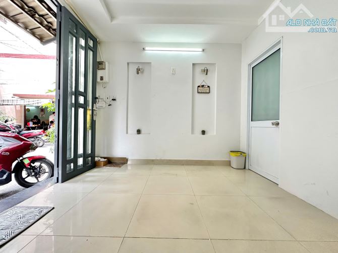 Nguyên căn full nội thất  2 mặt hẻm xe tải tiện kinh doanh đa ngành - 4