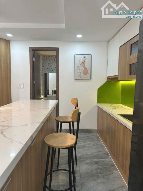 Bán VIlla phố đẹp Lê Quang Định, - nhà ngang 8 x 10m, 5 lầu, nội thất cao cấp ,chỉ 12.5 tỷ - 5