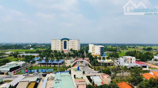 Bán Lô 160m2 Gần VinHomes Green City - đường nhựa 13m- thông qua phố đi bộ 3/2 - 5