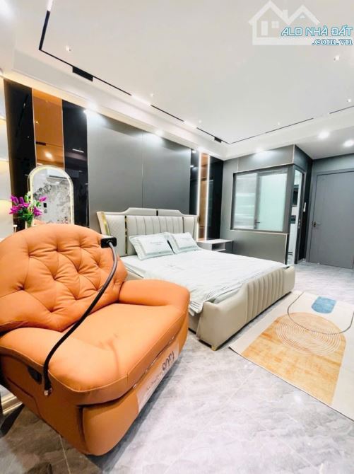HẺM XE HƠI - 5 TẦNG THANG MÁY - 80M2- 4X20M - GẦN MẶT TIỀN QUANG TRUNG - 5