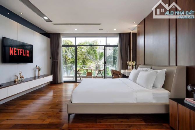 Bán biệt thự siêu đẹp view LM81, Phường An Phú, Quận 2. DT: 10x17m, hầm 3T, có thang máy - 5