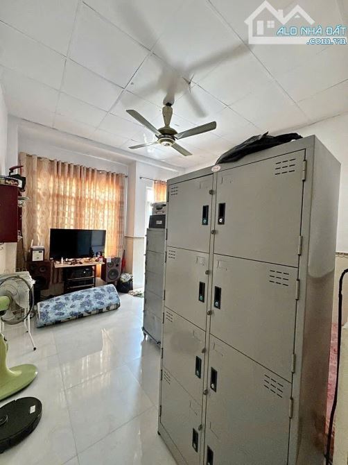 ✨ KHU VIP LÊ VĂN QUỚI, XE HƠI ĐỖ CỬA, 40M2 (Ngang 4M x Dài 10M), 2 TẦNG ĐÚC BTCT - 4,2 TỶ - 5