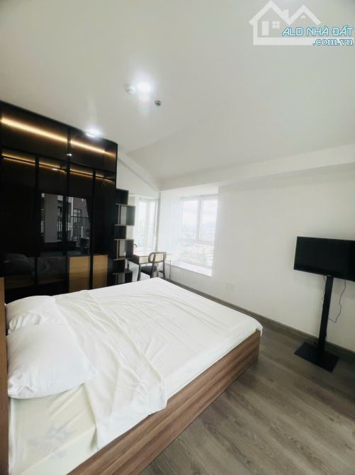 Cực hiếm, Chính chủ cần bán căn hộ penthouse Monarchy A 3PN, view sông Hàn Đà Nẵng - 5