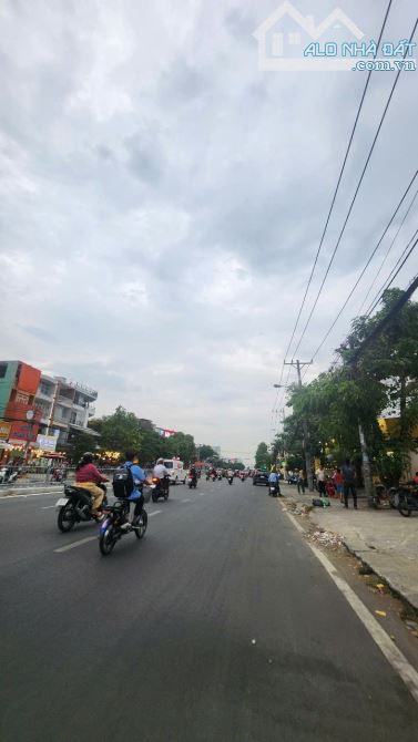 Bán nhà Biệt Thự Khu Tên Lửa, gần AEON, Đường số 1A, 200m² ( 10 x 20 ) 4 Tầng 5PN lớn - 6