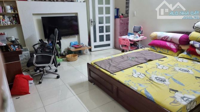Nhà 3 lầu đường 8m Lê Thị Hoa ngay Chợ Khiết Tâm KCN Sóng Thần Thủ Đức 112m hơn 6 tỷ - 6