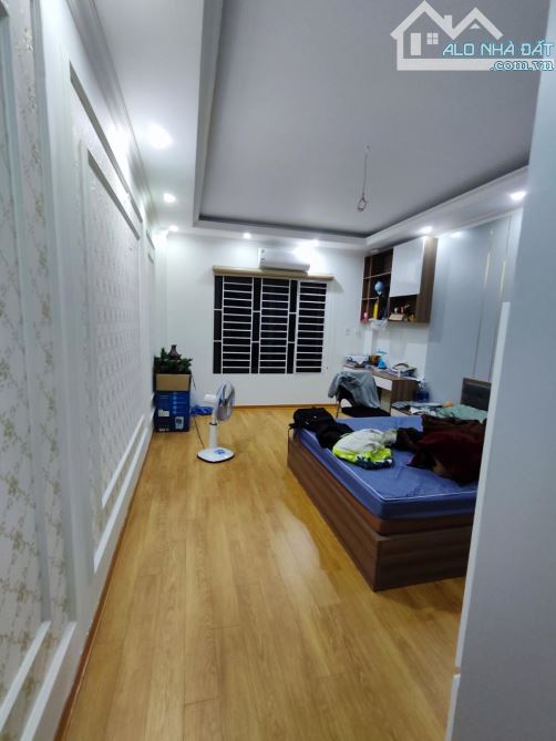 Mỹ Đình. 38m. 6 tầng. Nhà đẹp. Thoáng.Full nội thất. Nhỉnh 8tỷ - 6