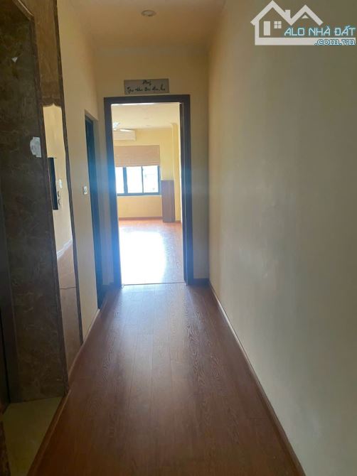 cho thuê nhà nguyên căn 50m² x 7 tầng, mặt tiền 4m, mặt phố Trần Tử Bình, trung tâm quận - 7