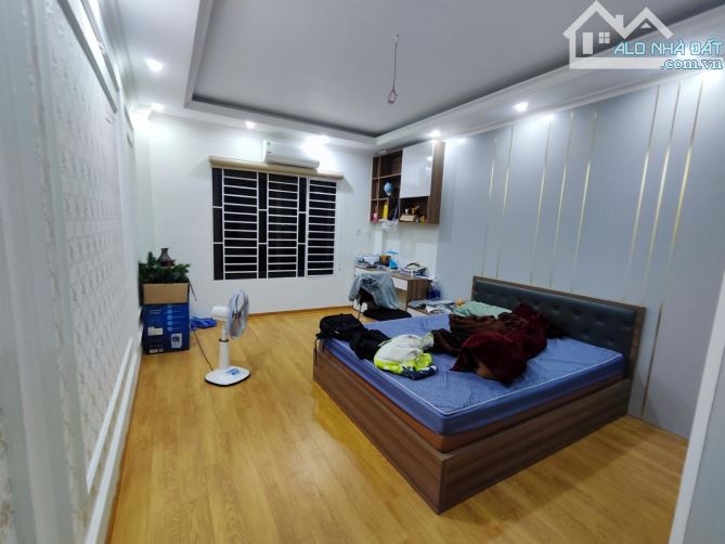 Mỹ Đình. 38m. 6 tầng. Nhà đẹp. Thoáng.Full nội thất. Nhỉnh 8tỷ - 7