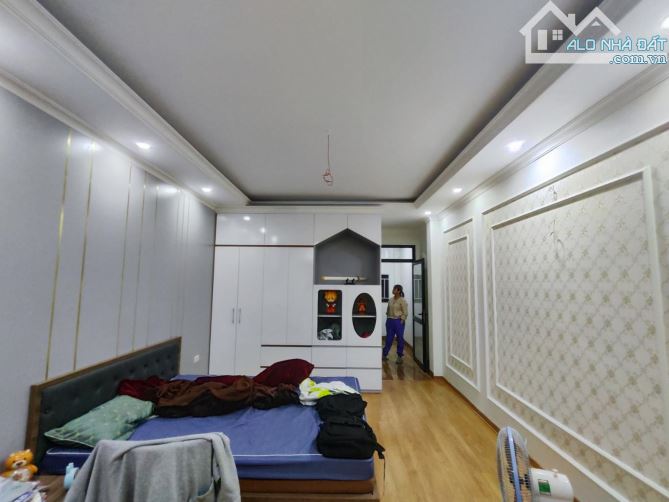 Mỹ Đình. 38m. 6 tầng. Nhà đẹp. Thoáng.Full nội thất. Nhỉnh 8tỷ - 8
