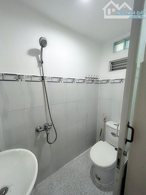 SIÊU PHẨM GIÁ TỐT – NHÀ HẺM XE HƠI 578 LÊ QUANG ĐỊNH – 45M² CHỈ 3.66TỶ - 8