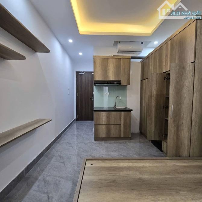 Chính chủ bán chung cư mini phố Tôn Thất Tùng, dt 1 tỷ/năm, 12 phòng khép kín, thang máy - 9