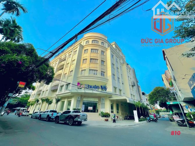 Tòa nhà 1T4L góc 2 mặt tiền khu D2D Biên Hòa, dtsd 750m2 giá 65 triệu - 9