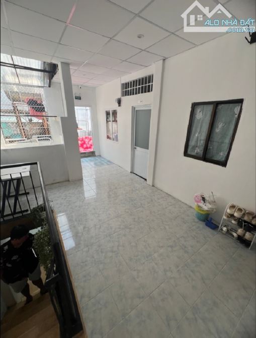 Bán nhà 3 tầng đúc Hồng Bàng ( 7,2 * 12 ) 8pn thu nhập ổn định nở hậu 11m chỉ 7,5 tỷ.