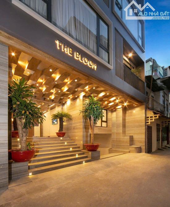 Toà CHDV 5 Sao Phạm Viết Cháng giáp Q1, Hầm 8 Tầng , HĐT : 18.000$, Giá 109 Tỷ (TL)